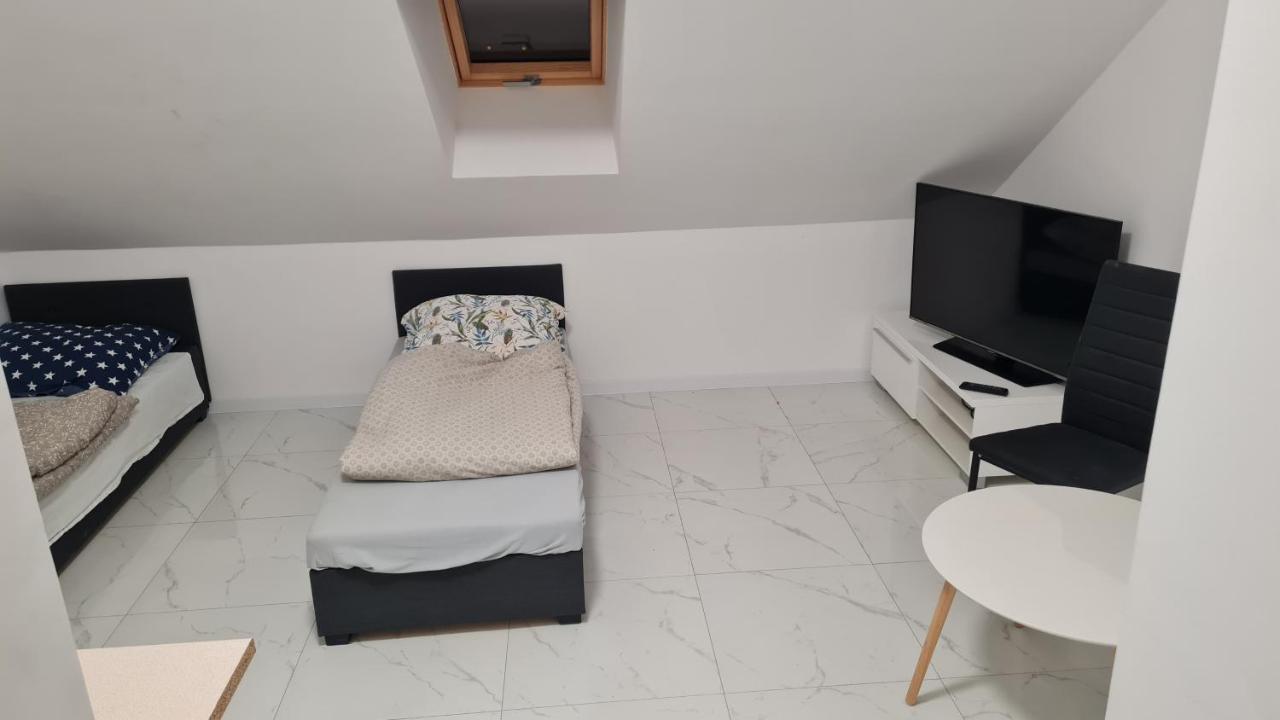 Rmf Naworol 10,,,, Wjazd Od Nr 6 Apartment Szczecin Exterior photo
